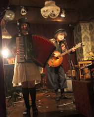 �L�������K����