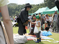 8.15���E���������t�F�X�e�B�o��