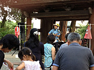 �R���@���R�@��������