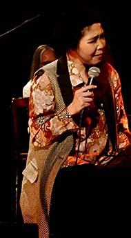 ���~�cGANZ toi,toi,toi