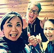 ���~�cGANZ toi,toi,toi