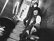 �É��@����