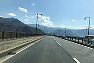 �R���@����