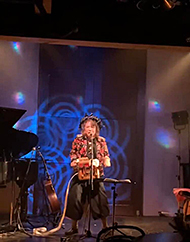 �R���@����