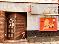 ����snack���u���^�[