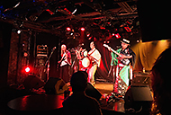 �����@���k��CLUB Que