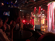 �����@���k��CLUB Que