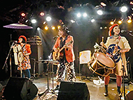 �����@���k��CLUB Que