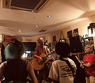 ����Drinkin' beer! HAM